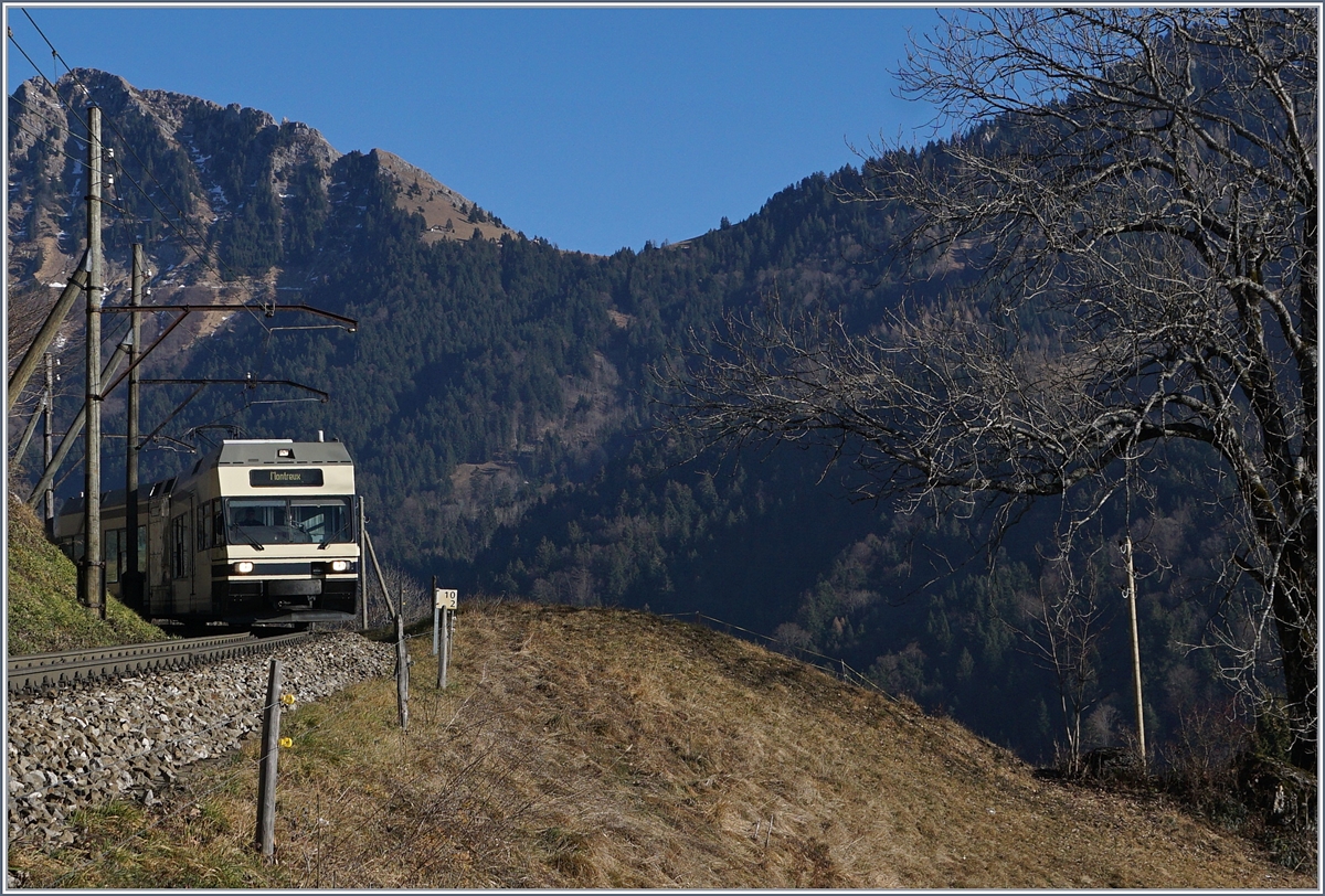 Ein CEV MVR GTW Be 2/6 auf der Fahrt von Les Avants nach Montreux kurz nach seiner Abfahrt.
28. Dez, 2016