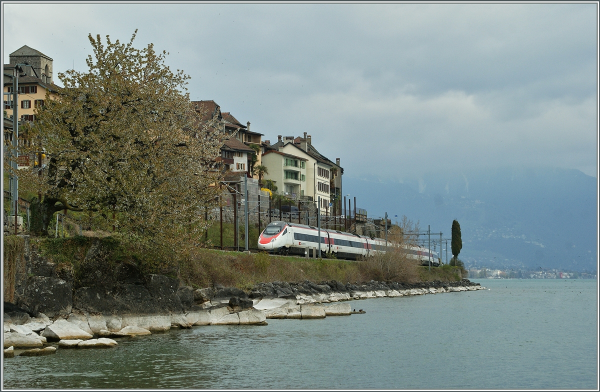 Ein SBB ETR 610 bei St-Saphorin.
16. April 2012