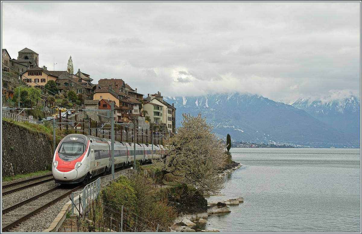 Ein SBB ETR 610 bei St-Saphorin.
13. April 2012