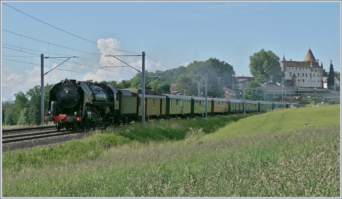 Ein weiters Bild der in Vallorbe beheheimaten SNCF 141 R 568 hier bei Oron.
2. Juni 2018