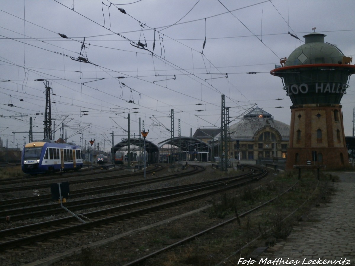 HEX VT 87X mit ziel Bernburg l�sst den Hallenser Hbf hinter sich am 5.1.15