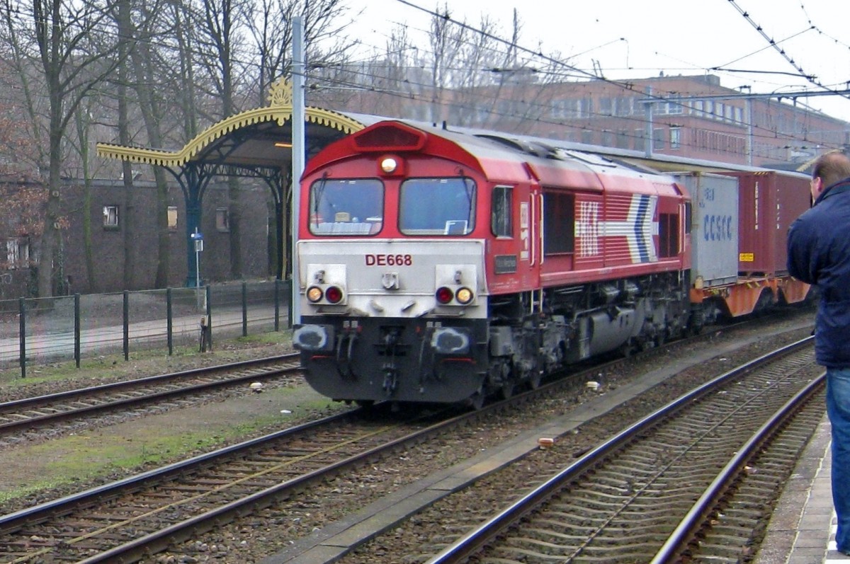 HGK 668 pausiert am 4 M�rz 2012 in 's Hertogenbosch.