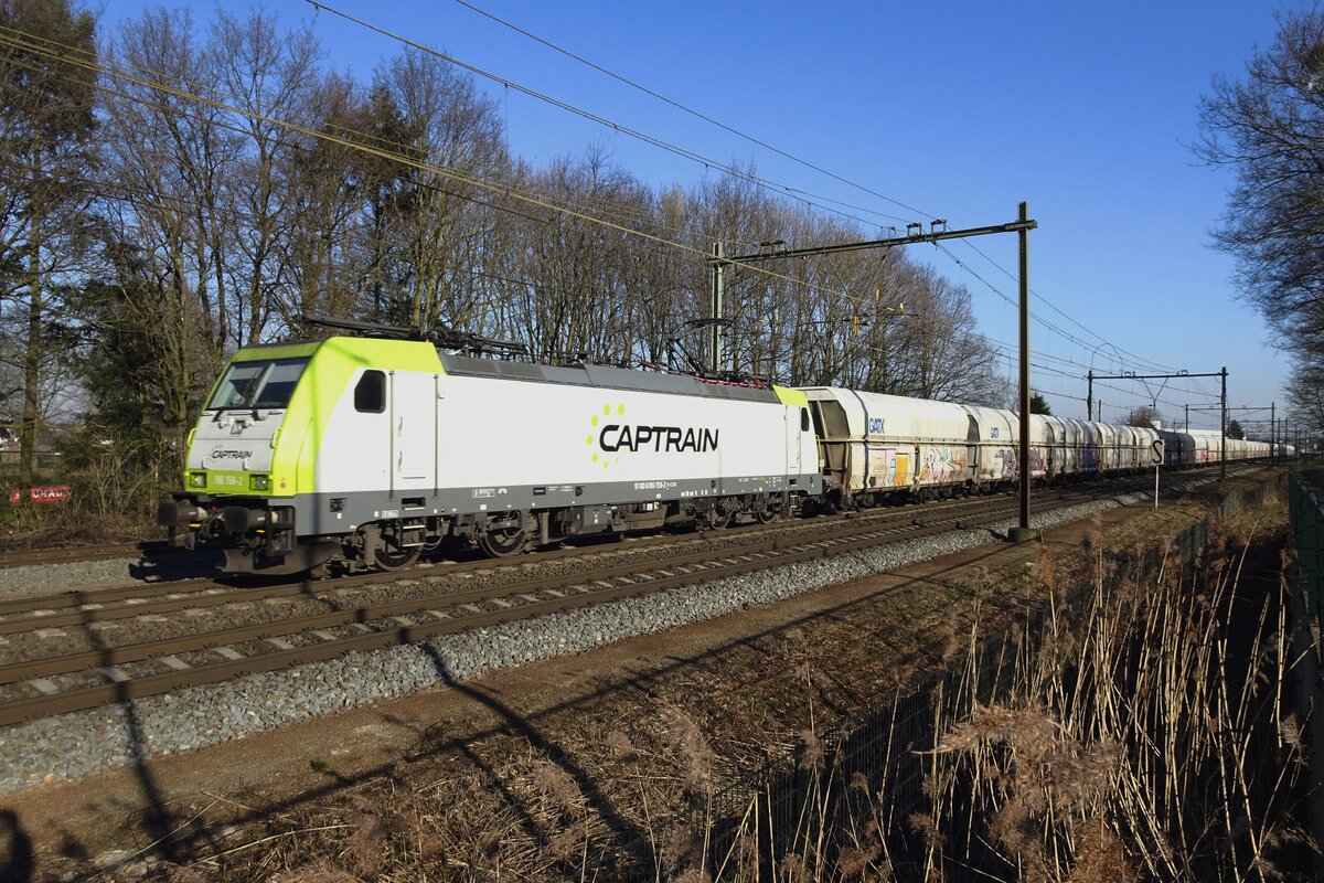 Kohlezug mit CT 186 158 d�nnert am 23 Februari 2022 durch Hulten. 