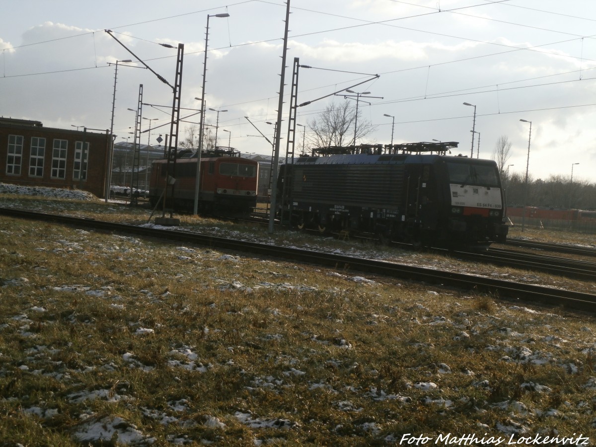 MEG 155 XXX und MRCE ES 64 F4 - 038 auf dem Gel�nde des Ausbesserungswerk in Dessau Abgestellt am 5.2.15