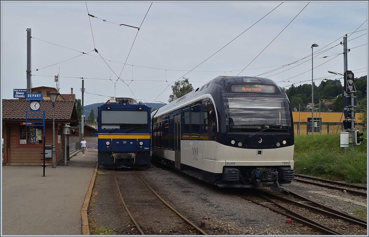 MOB Gem 2/2 2504 und CEV MVR ABeh 2/6 7505 in Blonay-

3. Juli 2019