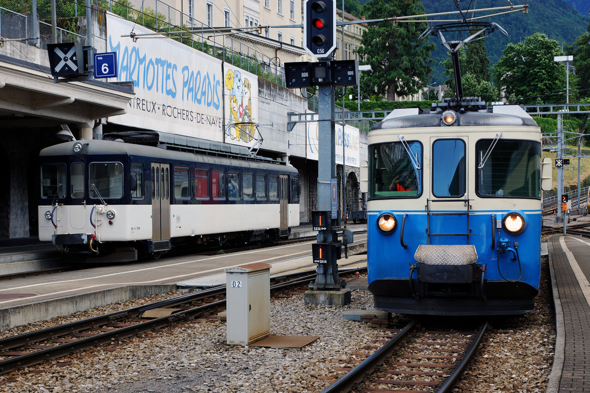 MOB: Zur Zeit ist der Bahnhof Montreux noch immer die Hochburg der ABDe 8/8 (4001-4004) Triebzüge aus den Jahren 1968, die bald durch neue Fahrzeuge ersetzt werden.
Abstellanlage Montreux mit den ABDe 8/8 4001  SCHWEIZ  und ABDe 8/8 4003  BERN  am 19. Juni 2016.
Foto: Walter Ruetsch 