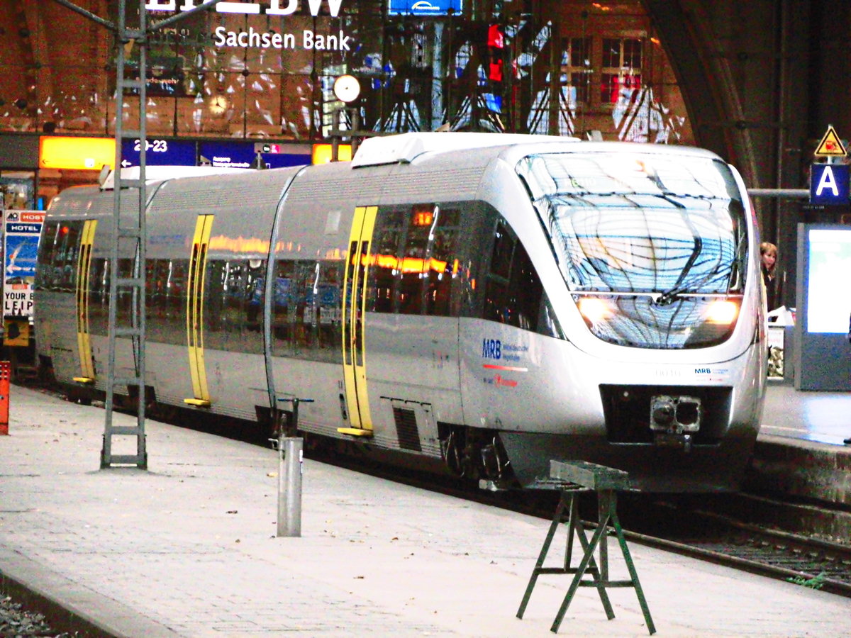 MRB VT 0010 stand als MRB110 mit ziel D�beln im Leipziger Hbf zur Abfahrt am 7.10.17 bereit