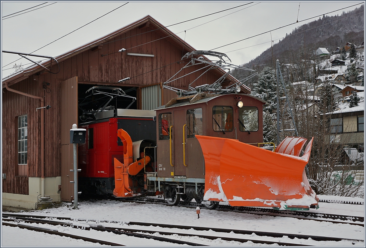 Nach getaner Arbeit, wird die X Rot 91 im Schuppen von Blonay versorgt.
28. Jan. 2019