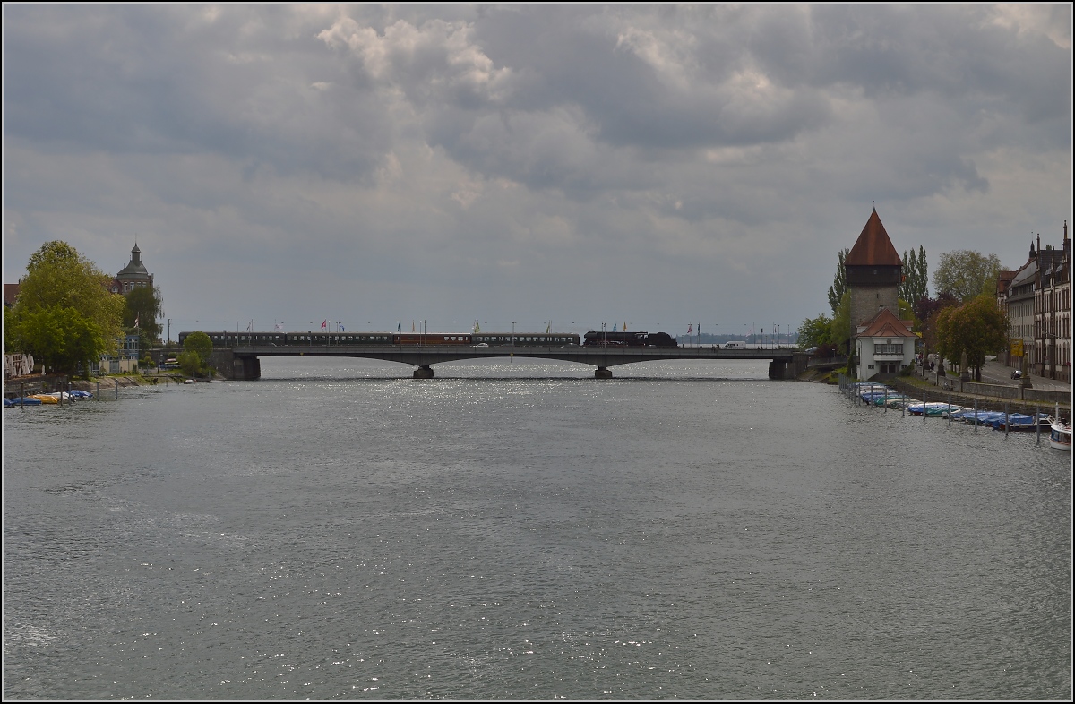 Pfingstausflug der EFZ 01 519 an den Bodensee. Sogar der Himmel hat endlich mit dem Weinen aufgehört... Konstanz, Pfingsten 2016.
