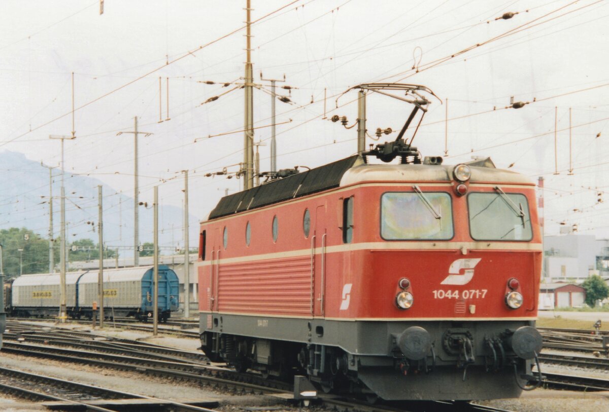 
Scanbild von 1044 071 beim Umlaufen in Buchs SG am 18 Juni 2001.