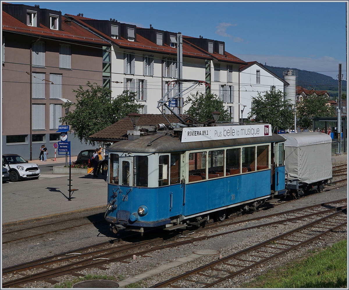 Seit dem 13. Juni 2020 wieder in Betrieb: die Blonay-Chamby Museumbahn! Im Bild ein Dienstzug vor der ersten öffentliche Fahrt dieser Saison. 

13. Juni 2020
