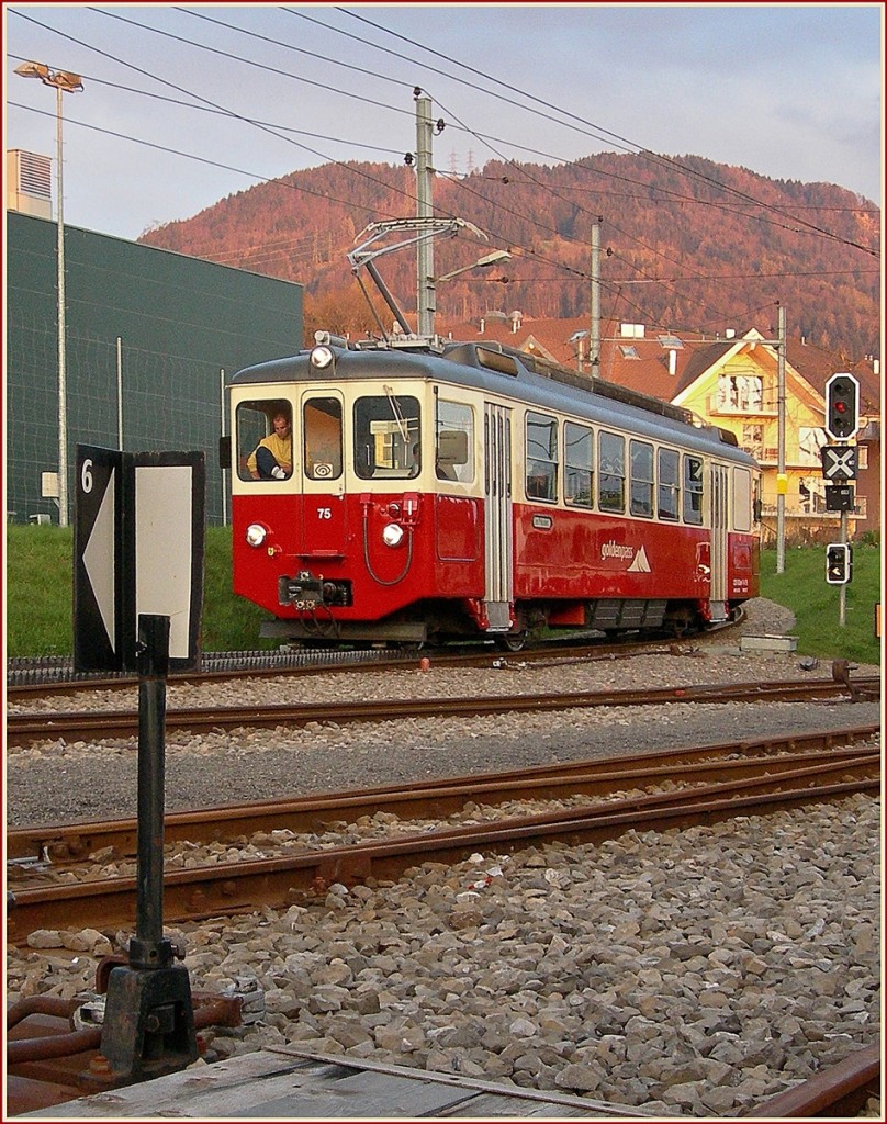 Und schon wieder im Einsatz der CEV BDeh 2/4 in Blonay. 
8. April 2012