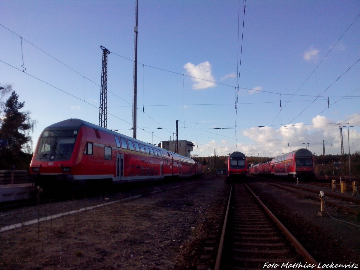 W�hrend des Bahnstreiks standten 2 Z�ge der Linie S7 abgestellt im Bahnhof Halle-Nietleben am 8.11.14
