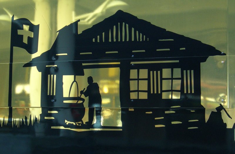 Ganz so goldig mag das Leben auf der Alp wohl nicht abgehen...
(Detail der MOB GDe 4/4 6003) 
Aug. 2009