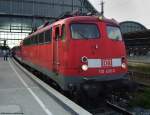 Mein Zug nach Hause wurde zu meiner Freunde von 110 490-0 Richtung Hannover gezogen, hier in Bremen Hbf.