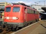 110 210-2 wird in Potsdam vom Zug abgehngt, um gleich an das andere Zugende umgespannt zu werden.
