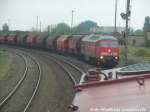 232 XXX mit einem G�terzug in Dessau am 3.9.15