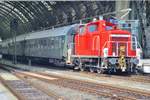 DreiBein 362 853 rangiert am 7 Apri l2018 ein Sonderzug in Dresden Hbf.