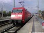 Mit 15 Minuten Versp�tung kam 101 029-7 mit dem InterCity mit ziel Ostseebad Binz im Bahnhof Bergen auf R�gen an am 8.5.13