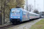 Makrolon-Werber 101 066 br�uscht durch K�ln West am 1 Februari 2000.