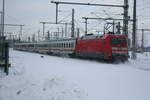 101 035 verl�sst den Bahnhof Halle/Saale Hbf in Richtung Magdeburg Hbf am 10.2.21