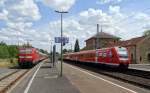Zwei 612er halten auf Gleis 1 im Bahnhof Ha�furt um in K�rze weiter als RE nach Bayreuth Hbf/Hof Hbf zu fahren.