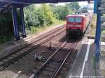 143 889-4 als S1 mit ziel Warnem�nde bei der Einfahrt in den S-Bahn Hp.