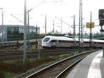 Ein ICE f�hrt am Bahnhof Leipzig Nord vorbei am 12.11.17