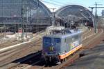 Solofahrt f�r Hector Rail 162 002 durch Dresden Hbf am 7 April 2018.