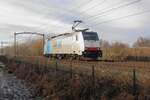 Lineas 186 502 durchfahrt solo Tilburg-Reeshof am 22 Dezember 2021.