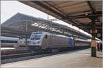 Ungew�hnliches in Lausanne: ein  Auto im Reisezug  Test-Komposition? Oder ist der zu testende Laaeffrs 560.4 (25 80 4382 302-4Ten D-ATG)  nur  ein gew�hnlicher Autotransport Wagen.