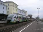 Fu�ball-Triebwagen der Vogtlandbahn in Weiden/Opf.