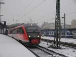 642 141 / 641 beim verlassen des Hallenser Hbf´s in Richtung Eilenburg, w�hrend dessen der HEX Lint auf seine Abfahrt am 4.1.16 wartete.