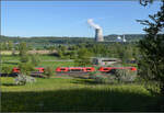 Ade Dieselloch am Hochrhein.

Eine leider verschmierte Dreifachtraktion mit 641 031, 641 010 und 641 038 bei Dogern. April 2026.