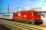 Vom Fenster einer EC geschossen wurde �BB 1216 017 in M�nchen Ost am 21 Mai 2010.