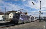LICHT INS DUNKEL / Sterne Aktion so die Botschaft der ÖBB 1116 158 die mit dem IC Bodensee in Lindau Hbf steht.

16. März 2018