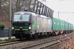 Leider in ungunstige Lichtverh�ltnisse wurde am 29 M�rz 2023 LTE 193 232 mit der EPAHT Containerzug durch Wijchen erwischt.