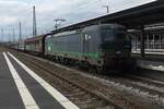 Die Umwelt zuliebe? TX Log 193 257 zieht am 17 Mai 2023 ein Leerm�llzug durch Donauw�rth nach Italien.