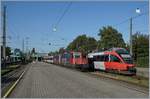 Zwei SBB Re 421 mit einem EC von Zürich nach München beim Halt in Bregenz.