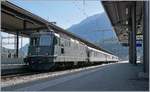 Baubedingte Sperrung der Simplonstrecke zwischen Iselle und Domodossola: Die SBB Re 4/4 II 11161 wartet mit ihrem IR 3217 in Brig auf die Abfahrt nach Iselle.