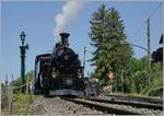 Die BFD HG 3/4 N° 3 der Blonay Chamby Bahn wird in der Lokbehandlung von Chaulin für ihren nächsten Einsatz vorbereitet.