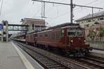 Eine der Letzten: Guterzug mit BLS-Brownie 172 durchfahrt am 28 Mai 2019 SPiez.