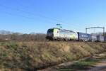 Am 8 M�rz 2022 durchfahrt BLS 475 406 Tilburg Oude Warande.