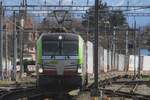 BLS 475 403 wurde vom Bahnsteig in Thun am 23 M�rz 2017 fotografiert.