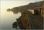 Abendstimmung am Genfersee - ein SBB RABe 523 ist zwischen Rivaz und St-Saphorin auf dem Weg in Richtung Villeneuve.