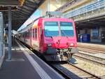 Infolge Bauarbeiten verkehren zwei zusammengekuppelte Domino RBDe 560 sozusagen als S 40  Shuttle  zwischen Lausanne und Palézieux.