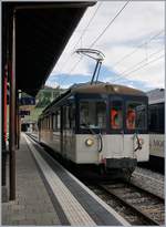 Der MOB Be 4/4 1007  ex Bipperlisi  bei einer Instruktionsfahrt (?) in Zweisimmen.