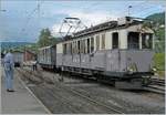 Der LLB (Leuk-Leukerbad Bahn) mit der nicht ganz stimmigen Bezeichnung ABFe 2/4 N° 10 bei der Blonay-Chamby Bahn in Blonay.