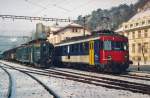 OeBB: Zugskreuzung auf dem Bahnhof Klus mit BDe 4/4 641 und RBe 4/4 205 (beide ex SBB) im Dezember 2004.