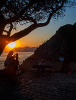 Die Sonne geht unter....
Riomaggiore (Cinque Terre) am 21.07.2022.
